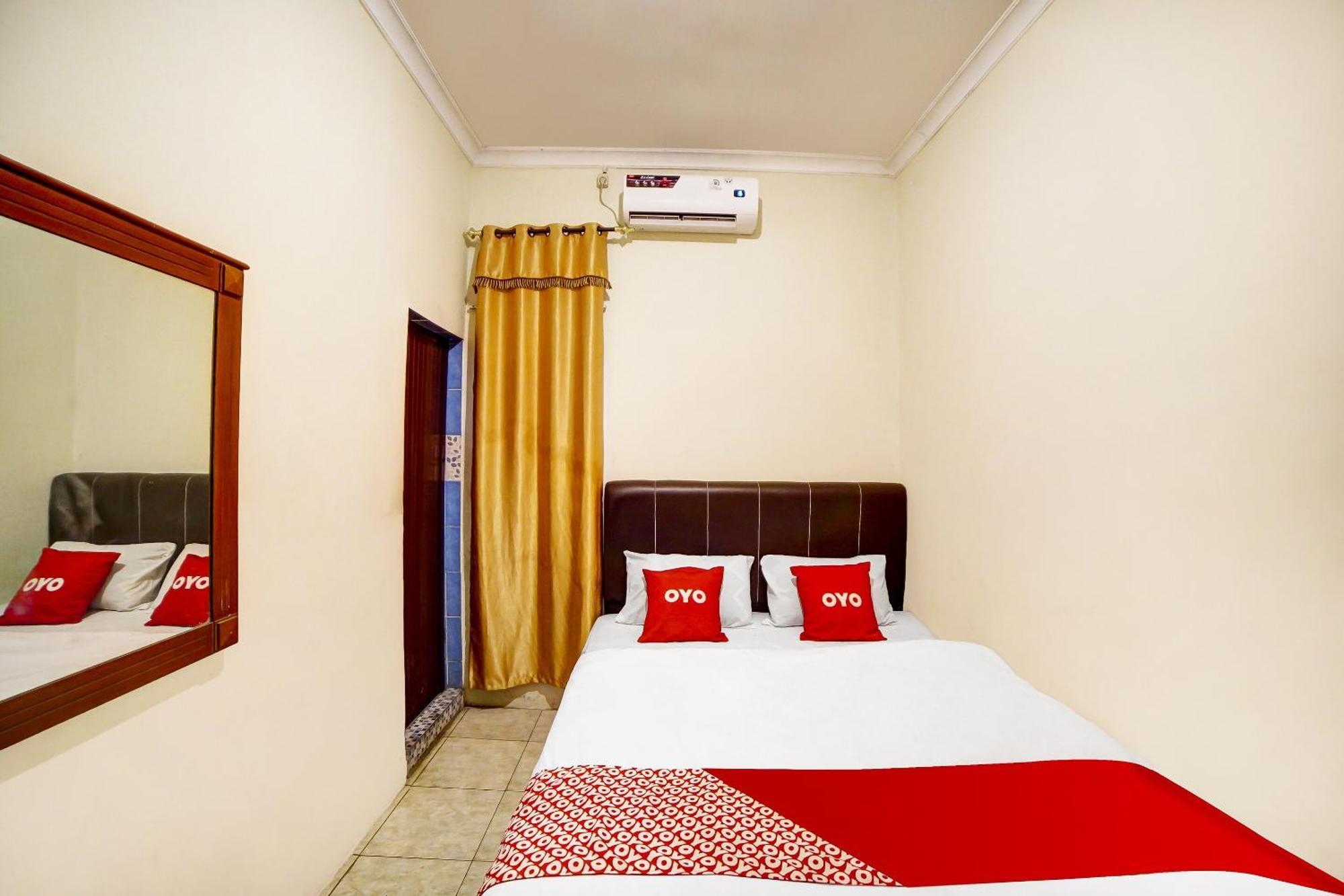 Oyo 91199 Felicia Homestay Medan Extérieur photo