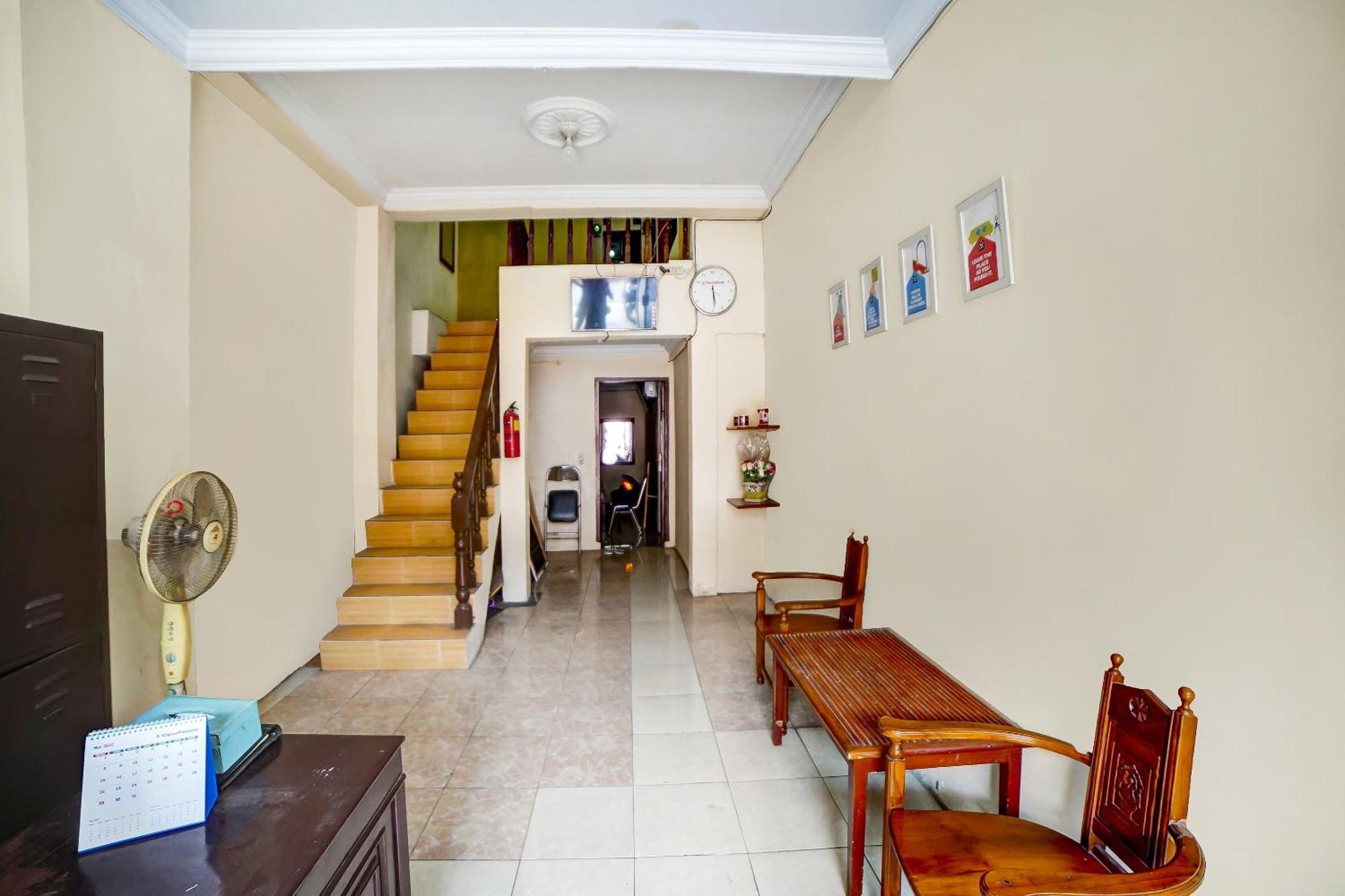 Oyo 91199 Felicia Homestay Medan Extérieur photo
