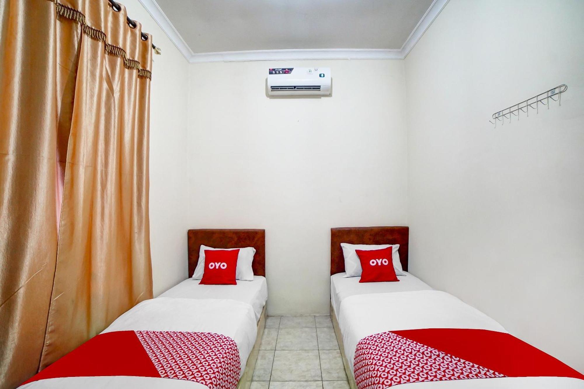 Oyo 91199 Felicia Homestay Medan Extérieur photo