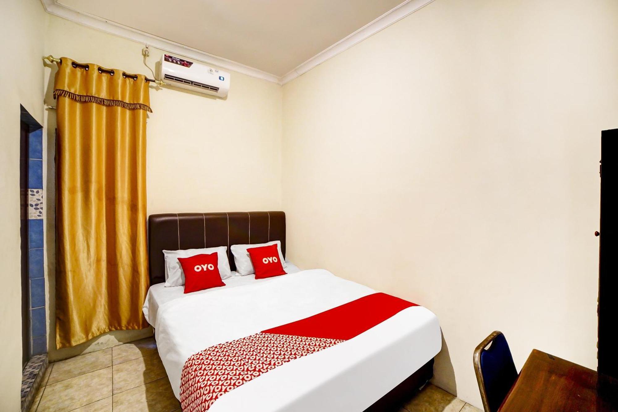 Oyo 91199 Felicia Homestay Medan Extérieur photo