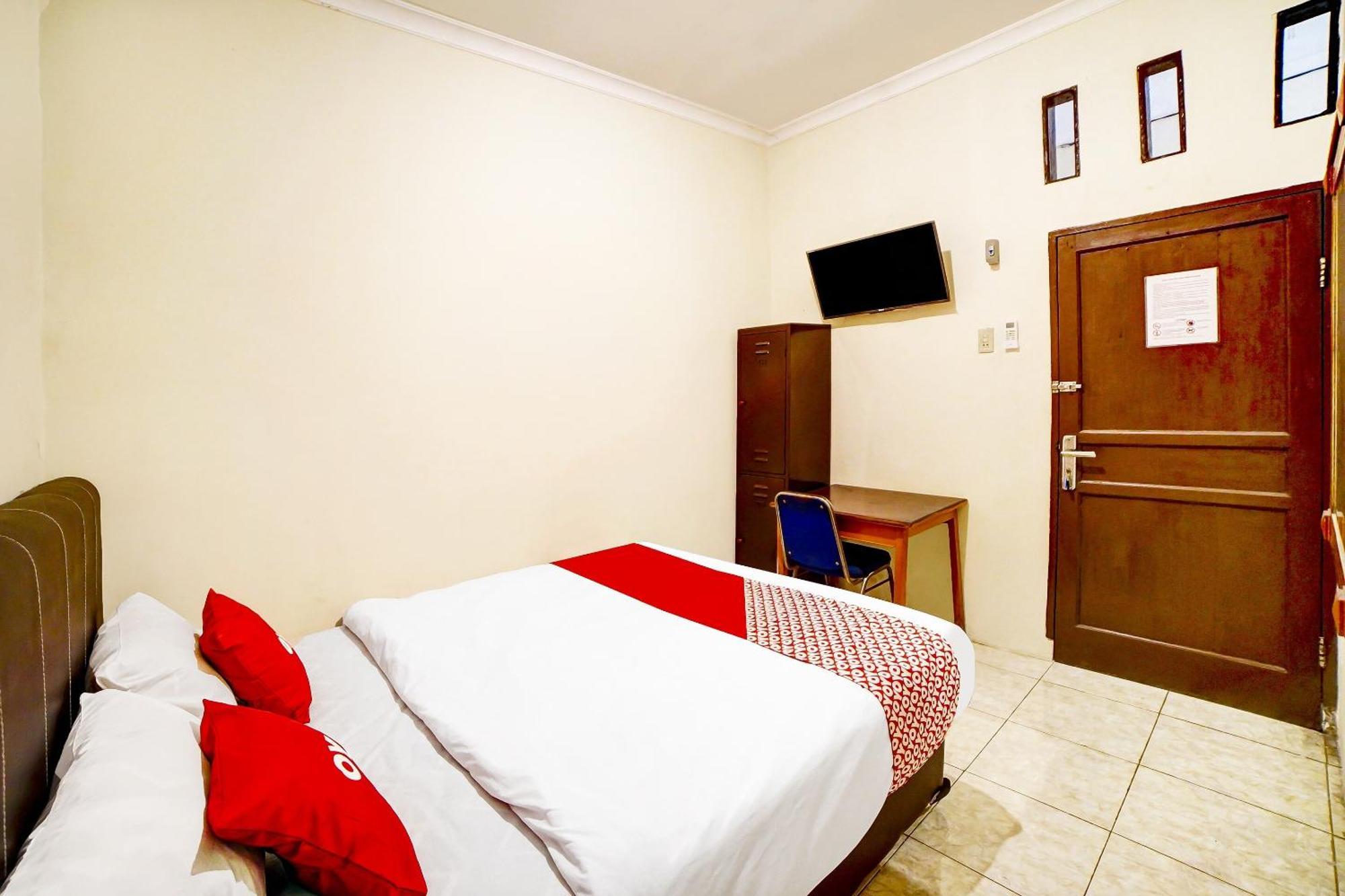 Oyo 91199 Felicia Homestay Medan Extérieur photo